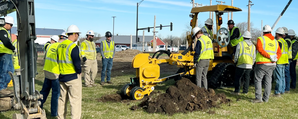 Representatives from the U.S. Department of Commerce recently visited Rockford, Ill., Local 196’s training facility. The department’s Internet for All program is tasked with ensuring that every address in the U.S. can connect to reliable and affordable high-speed internet within the next few years, and it’s bringing a wealth of work and organizing opportunities for Local 196 and other IBEW locals throughout the country.